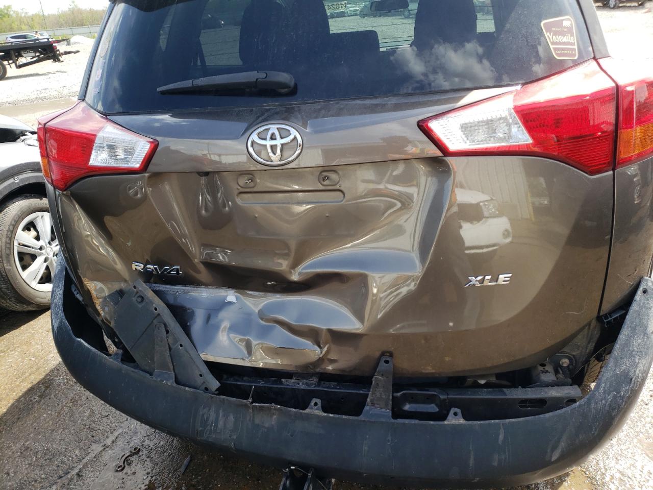 Photo 9 from auction – 2014 TOYOTA RAV4 XLE with VIN 2T3WFREV1EW084947