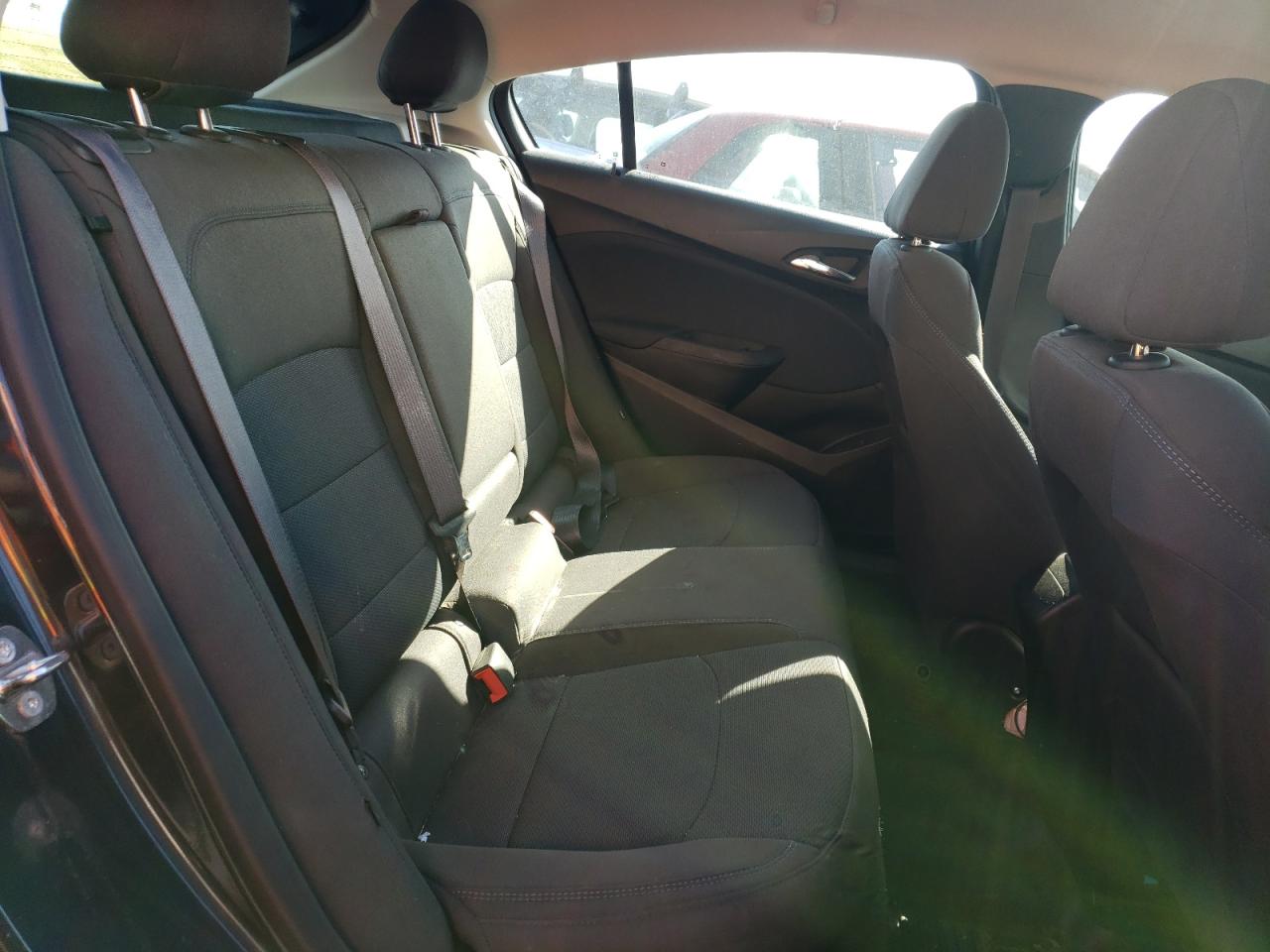 Photo 6 from auction – 2017 CHEVROLET CRUZE LT with VIN 3G1BE6SM4HS593162