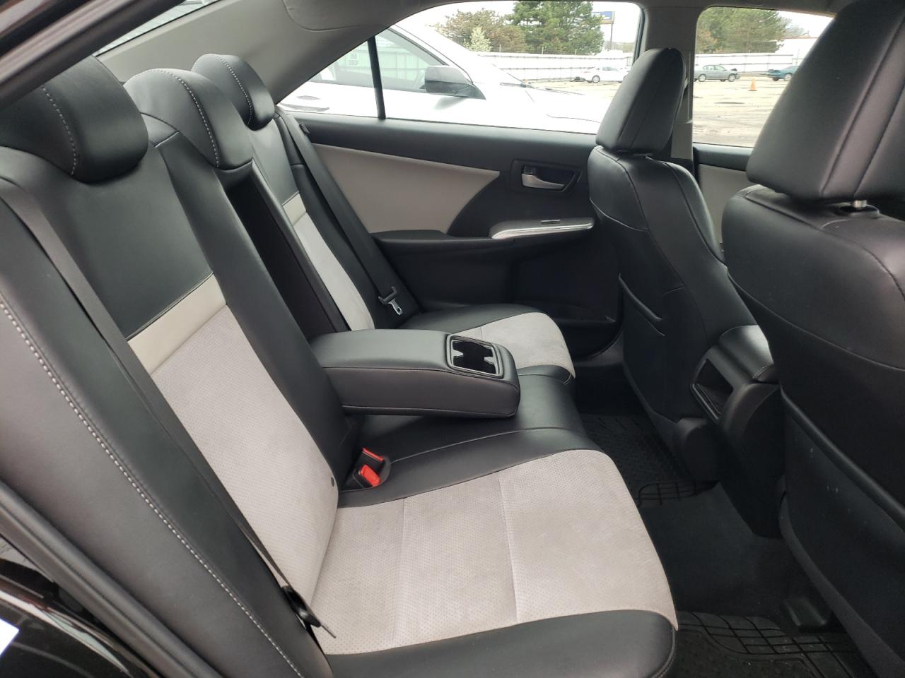 Photo 6 from auction – 2012 TOYOTA CAMRY SE with VIN 4T1BK1FK2CU013407