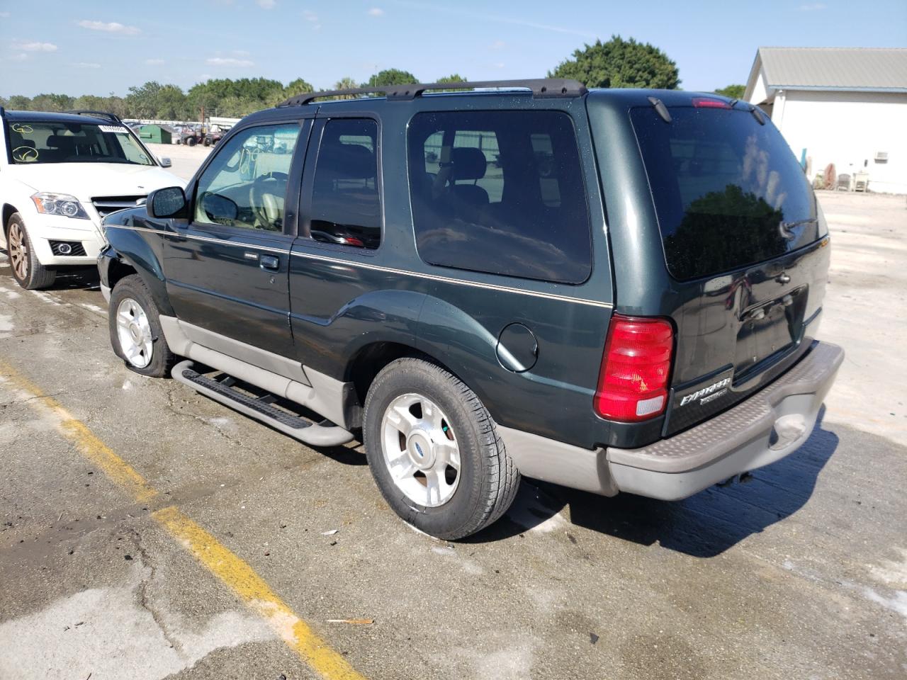 Photo 3 from auction – 2003 FORD EXPLORER S with VIN 1FMYU60E13UA78821