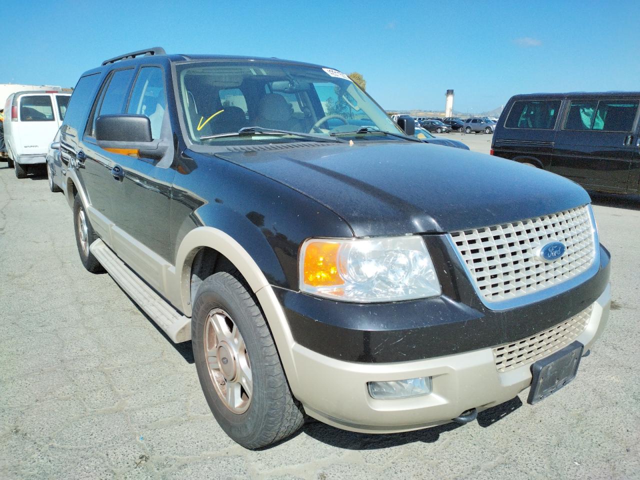 FORD EXPEDITION 2005 with VIN 1FMFU18535LA97393 - Photo from auction