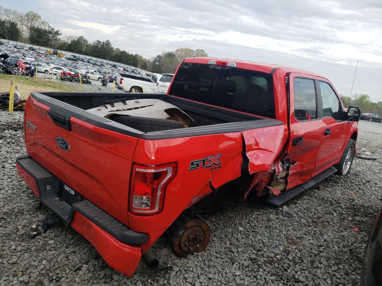 Photo 4 from auction – 2017 FORD F150 SUPER with VIN 1FTEW1EP1HKC15421