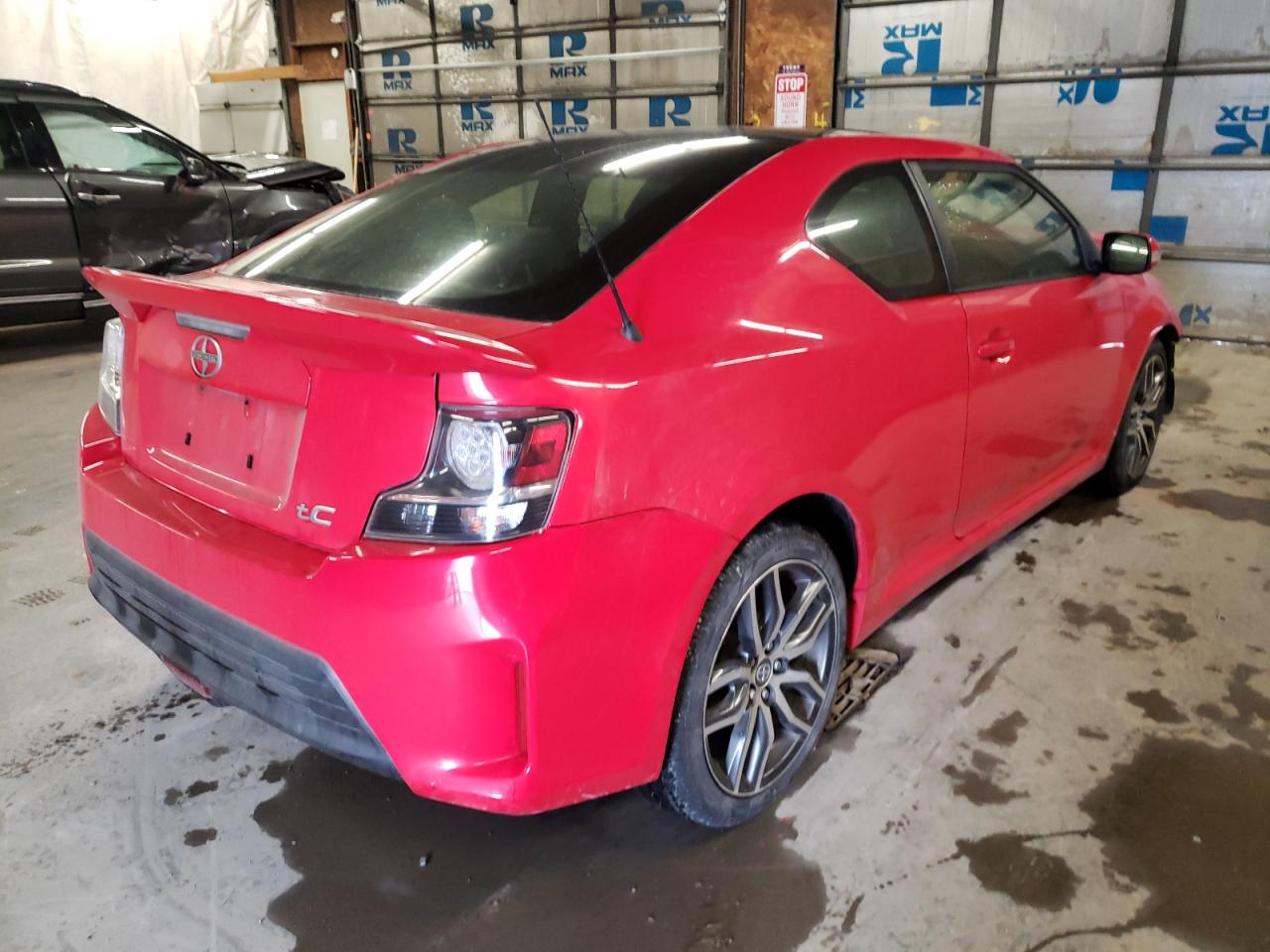 Photo 4 from auction – 2015 TOYOTA SCION TC with VIN JTKJF5C74F3090455