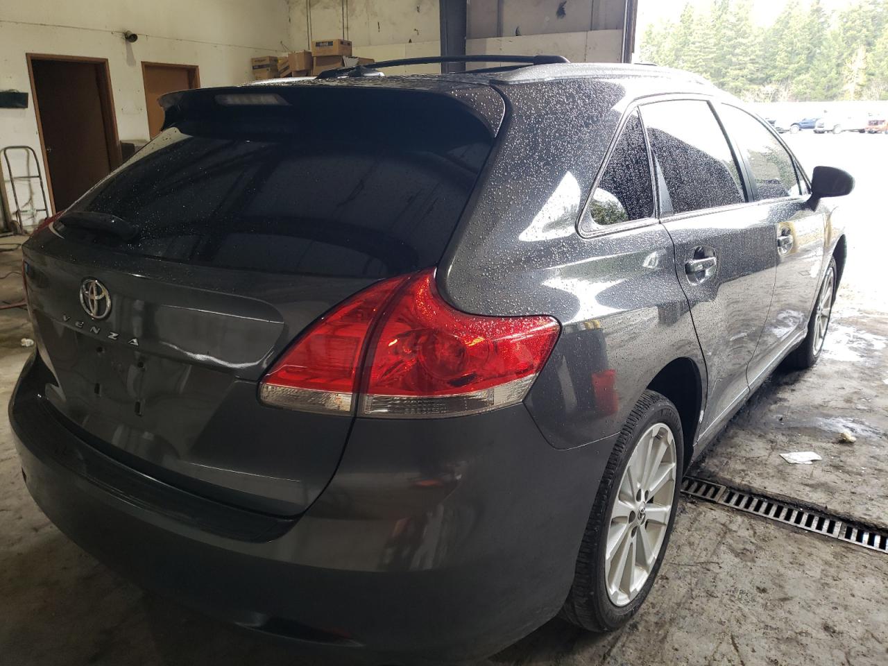 Photo 4 from auction – 2011 TOYOTA VENZA with VIN 4T3ZA3BB6BU049772