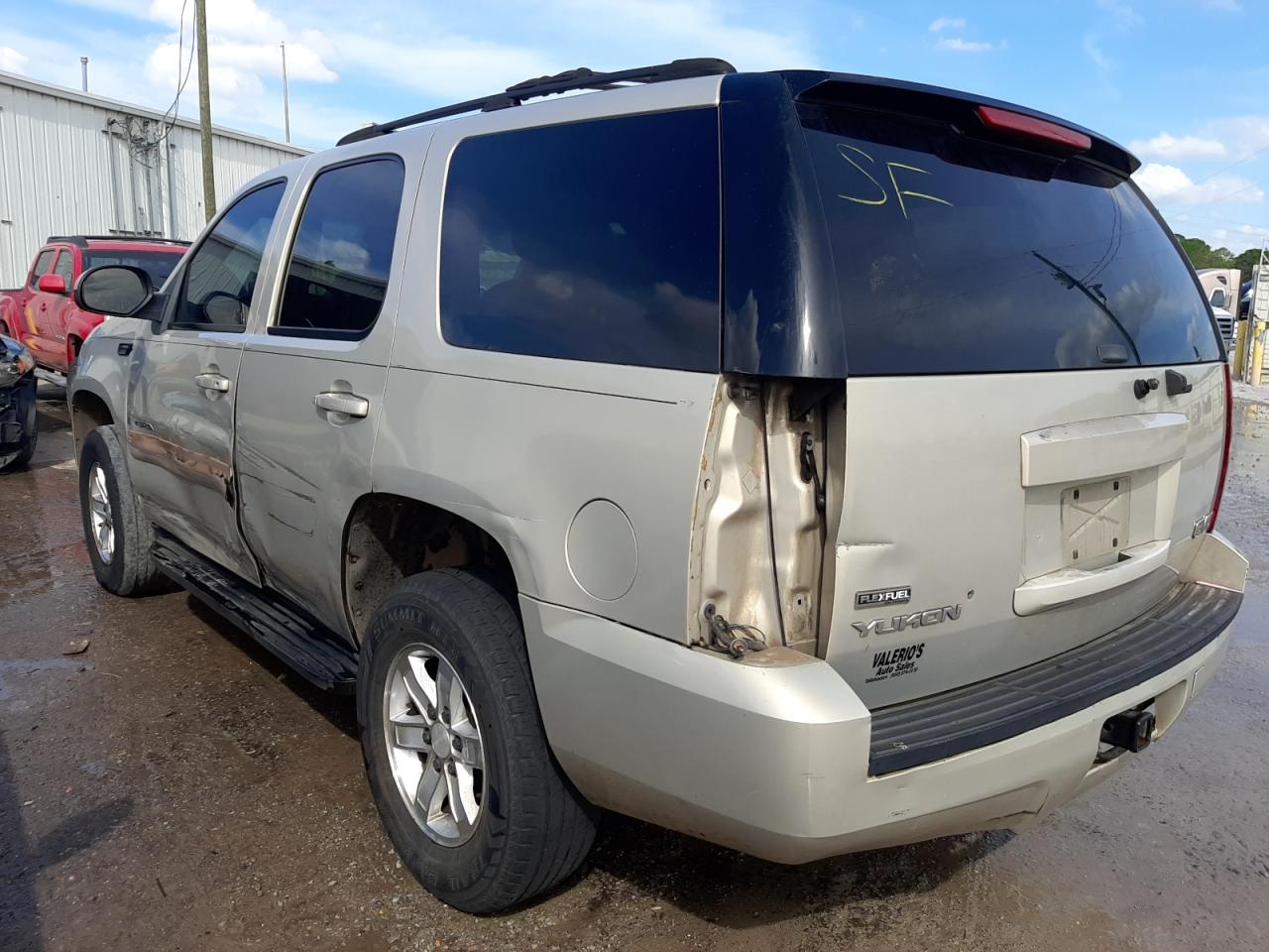 Photo 3 from auction – 2007 GMC YUKON with VIN 1GKFC13027R240454