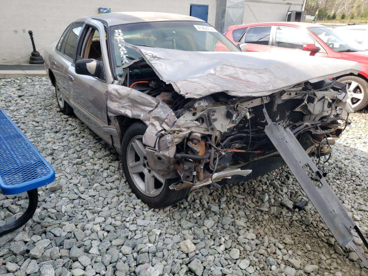 Photo 9 from auction – 1995 FORD CROWN VICT with VIN 2FALP74W2SX132445