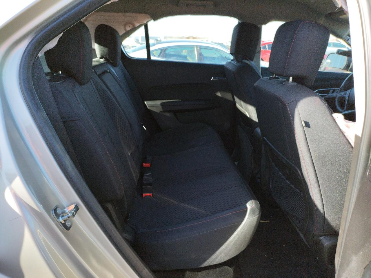 Photo 6 from auction – 2015 CHEVROLET EQUINOX LS with VIN 2GNALAEK1F1153230