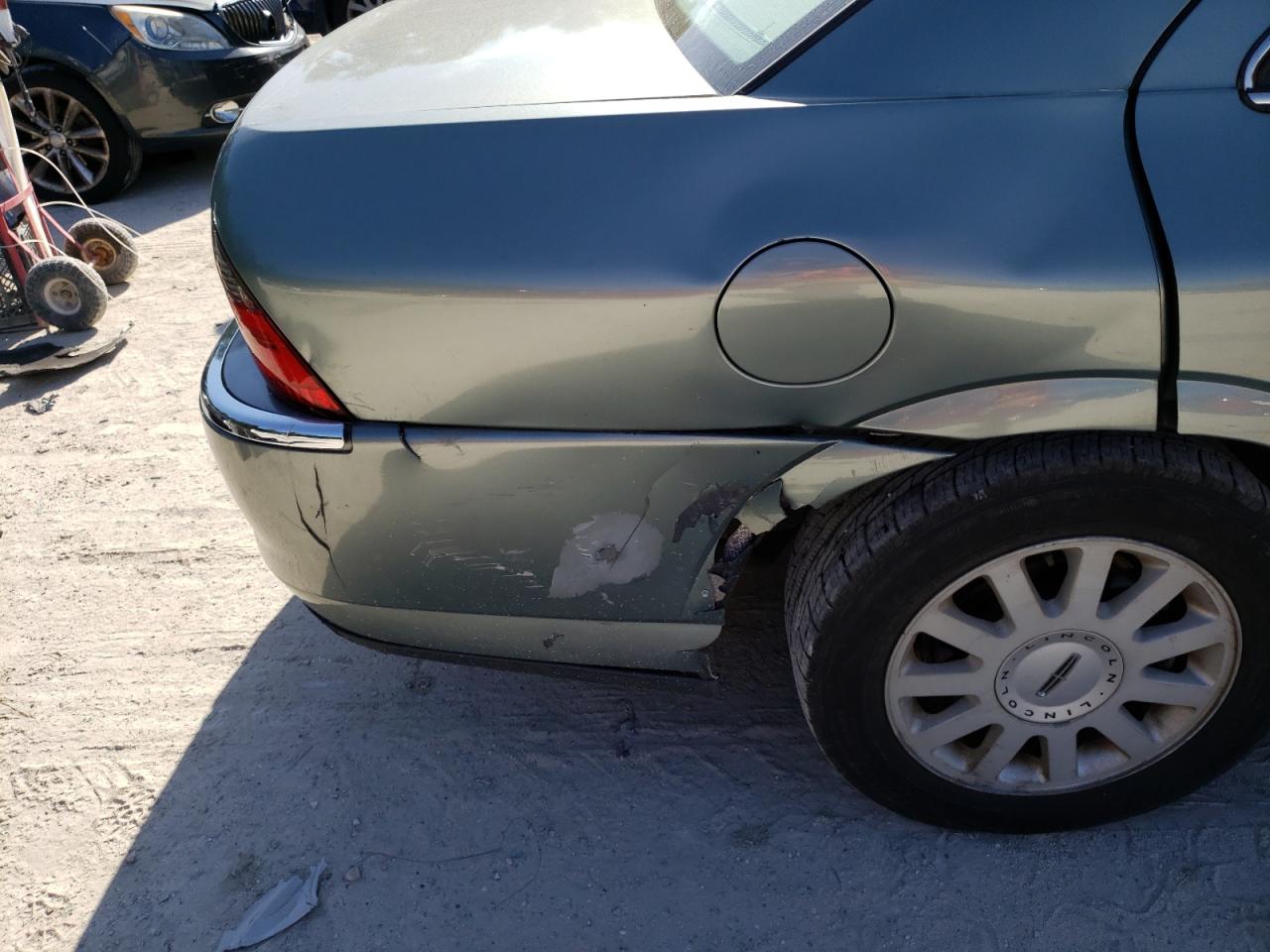 Photo 9 from auction – 2003 LINCOLN LS with VIN 1LNHM86S53Y657618