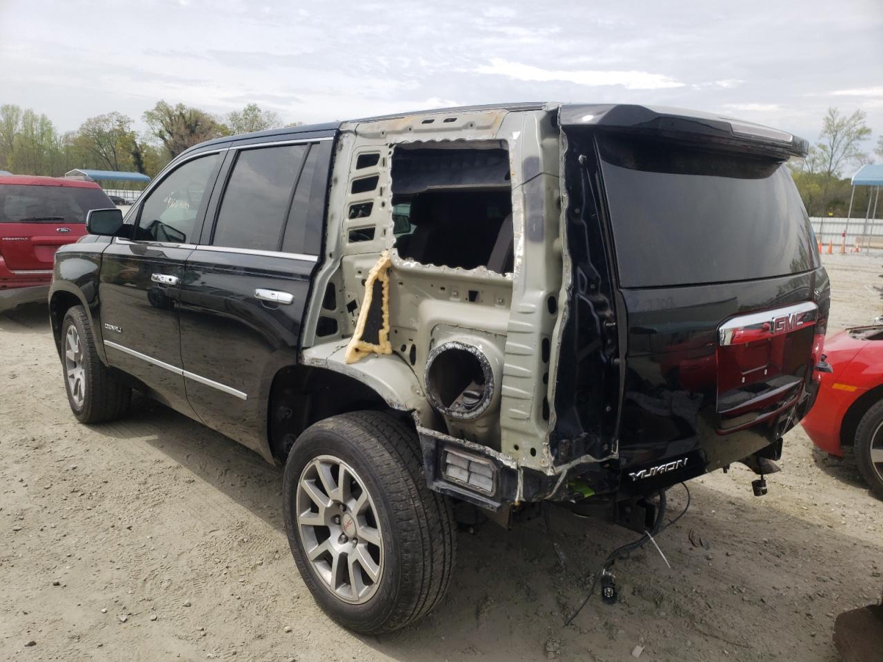 Photo 3 from auction – 2015 GMC YUKON DENA with VIN 1GKS2CKJ6FR643567