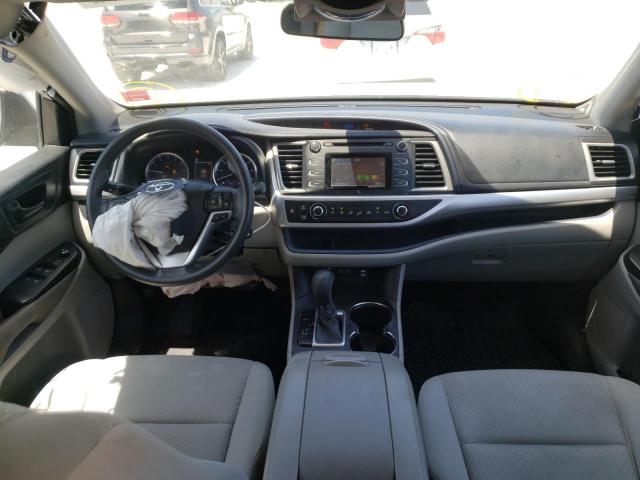 Photo 9 from auction – 2018 TOYOTA HIGHLANDER with VIN 5TDZZRFH4JS272001