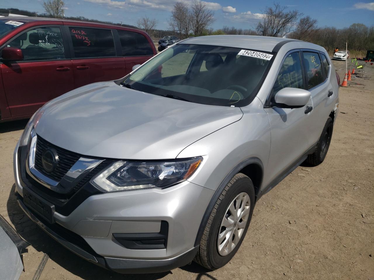 Photo 2 from auction – 2018 NISSAN ROGUE S with VIN KNMAT2MVXJP537674