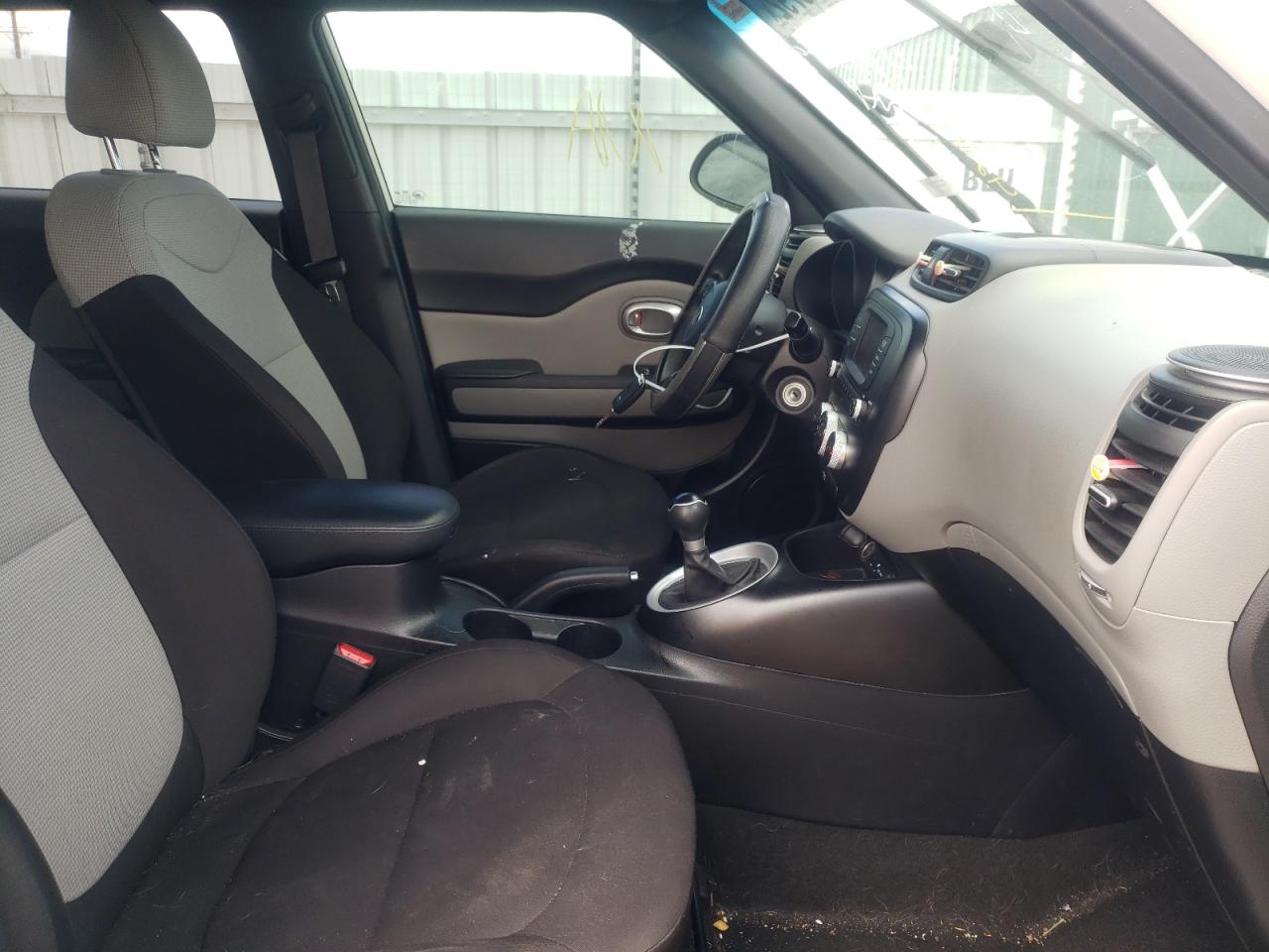 Photo 5 from auction – 2018 KIA SOUL with VIN KNDJN2A26J7570224