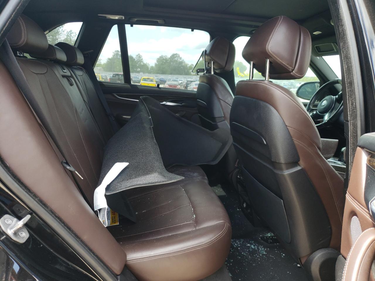 Photo 6 from auction – 2016 BMW X5 XDRIVE5 with VIN 5UXKR6C5XG0J80489