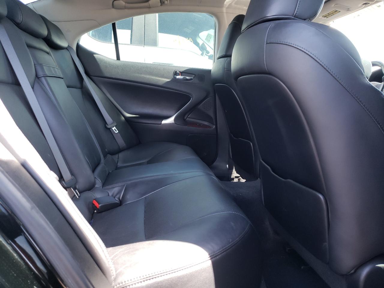 Photo 6 from auction – 2007 LEXUS IS 250 with VIN JTHCK262175012228
