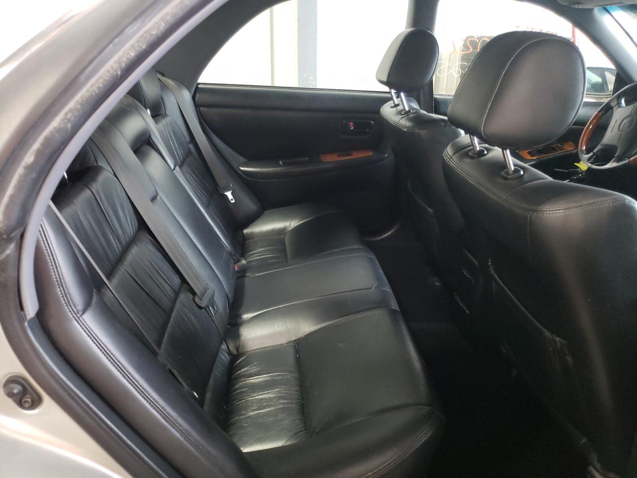 Photo 6 from auction – 2000 LEXUS ES 300 with VIN JT8BF28G9Y5098365