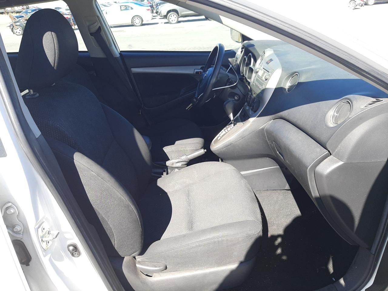Photo 5 from auction – 2010 TOYOTA MATRX with VIN 2T1KU4EE0AC196649