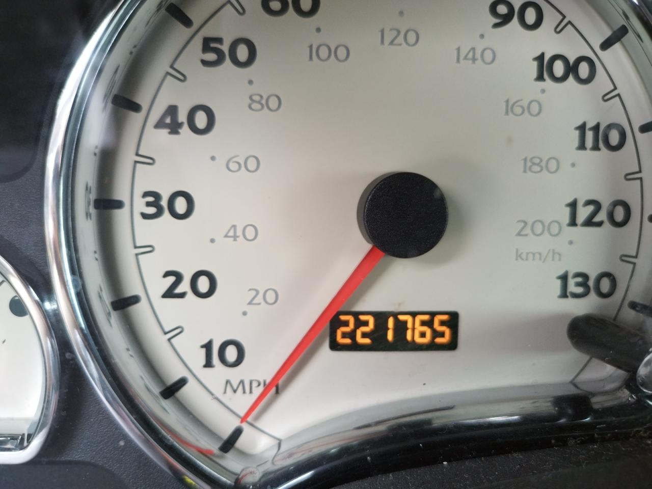 Photo 8 from auction – 2007 SATURN VUE with VIN 5GZCZ33D87S812839