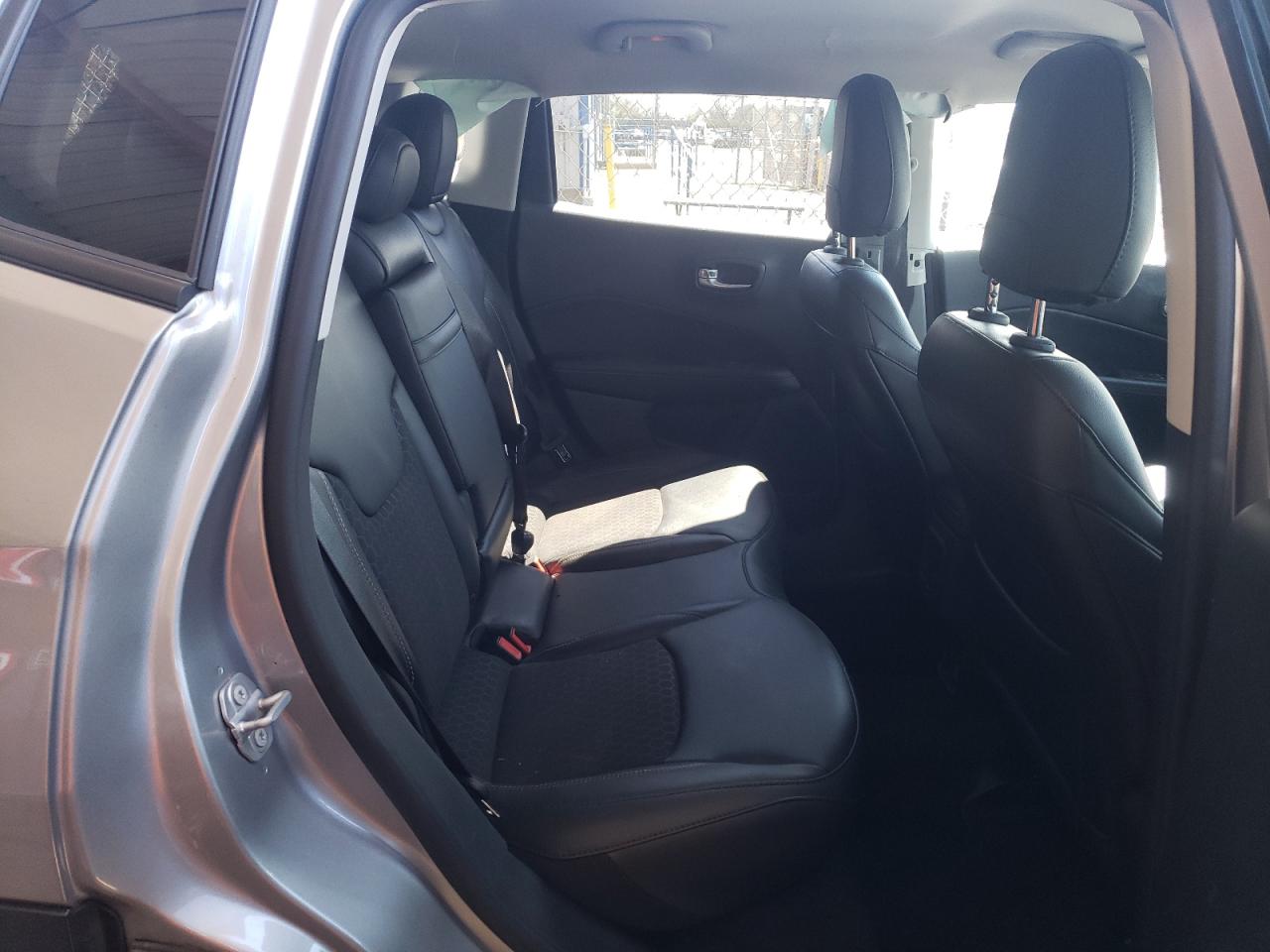 Photo 6 from auction – 2019 JEEP COMPASS LA with VIN 3C4NJDBB0KT598539