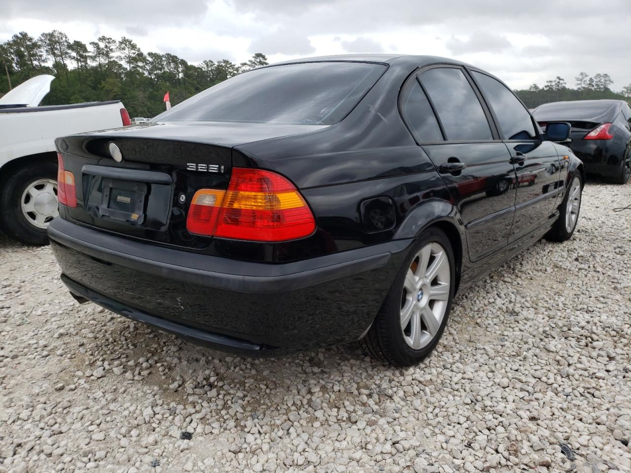 Photo 4 from auction – 2003 BMW 325 I with VIN WBAET37493NJ40141