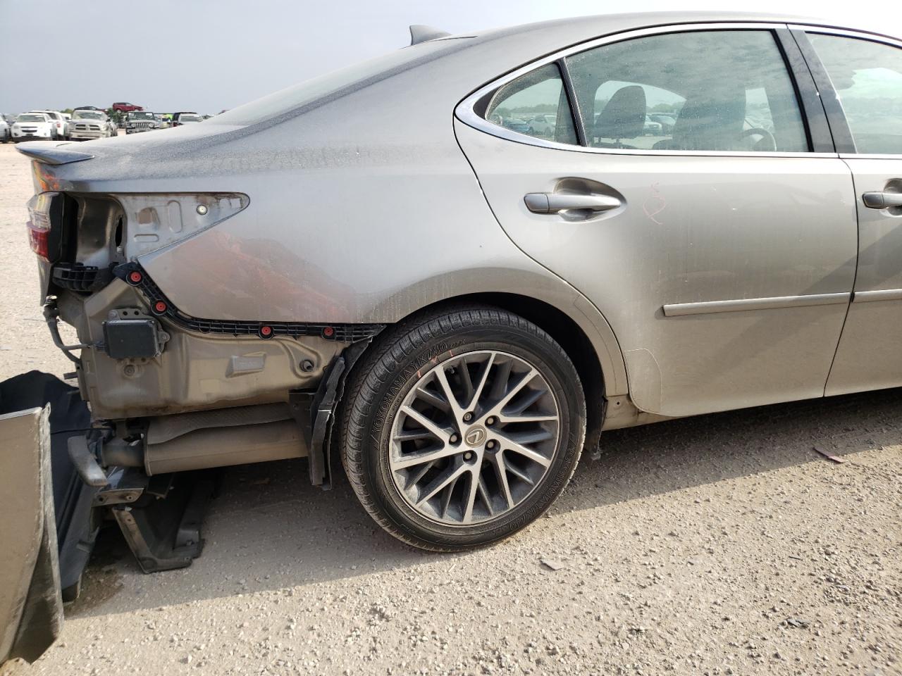 Photo 9 from auction – 2016 LEXUS ES 350 with VIN 58ABK1GG9GU006219