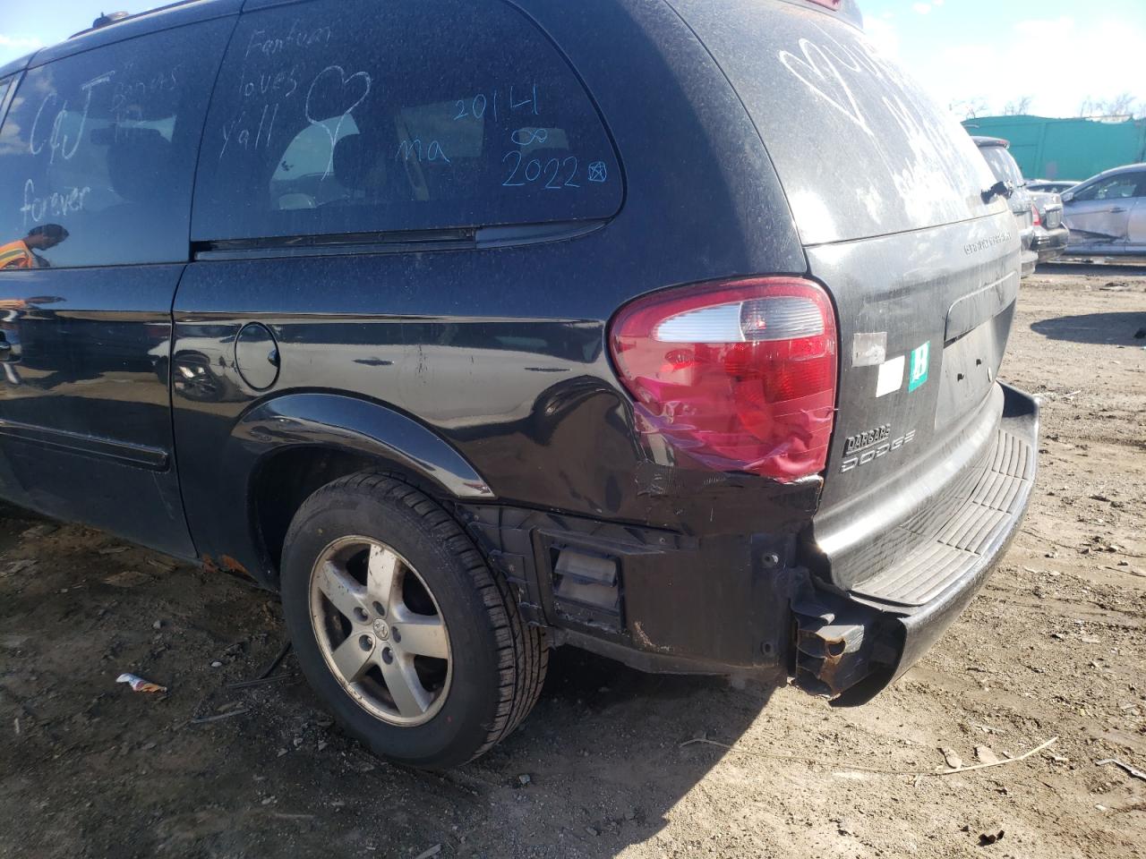Photo 9 from auction – 2007 DODGE GRAND CARA with VIN 2D4GP44L97R155428