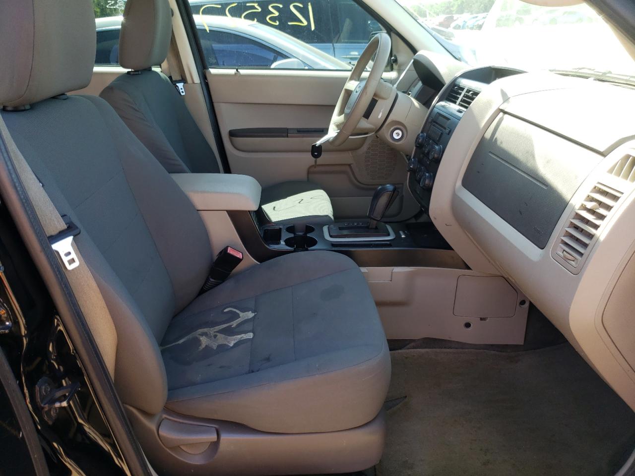 Photo 5 from auction – 2012 FORD ESCAPE XLS with VIN 1FMCU0C79CKB37288