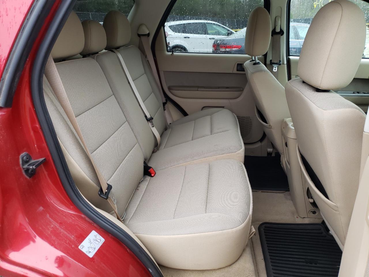 Photo 6 from auction – 2010 FORD ESCAPE XLT with VIN 1FMCU9D77AKD09916