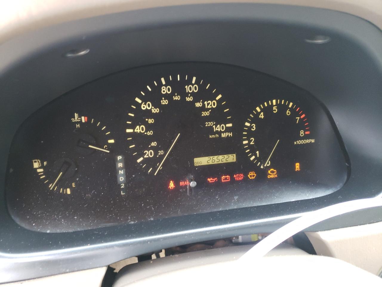Photo 8 from auction – 2000 LEXUS RX 300 with VIN JT6HF10U0Y0096659