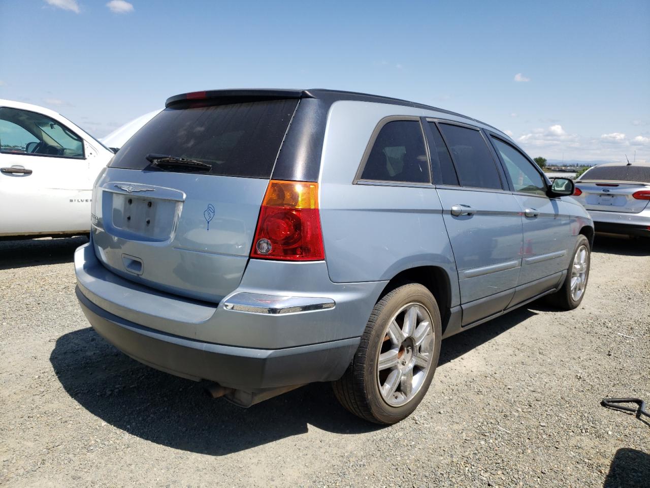 Photo 4 from auction – 2005 CHRYSLER PACIFICA T with VIN 2C4GM684X5R652750