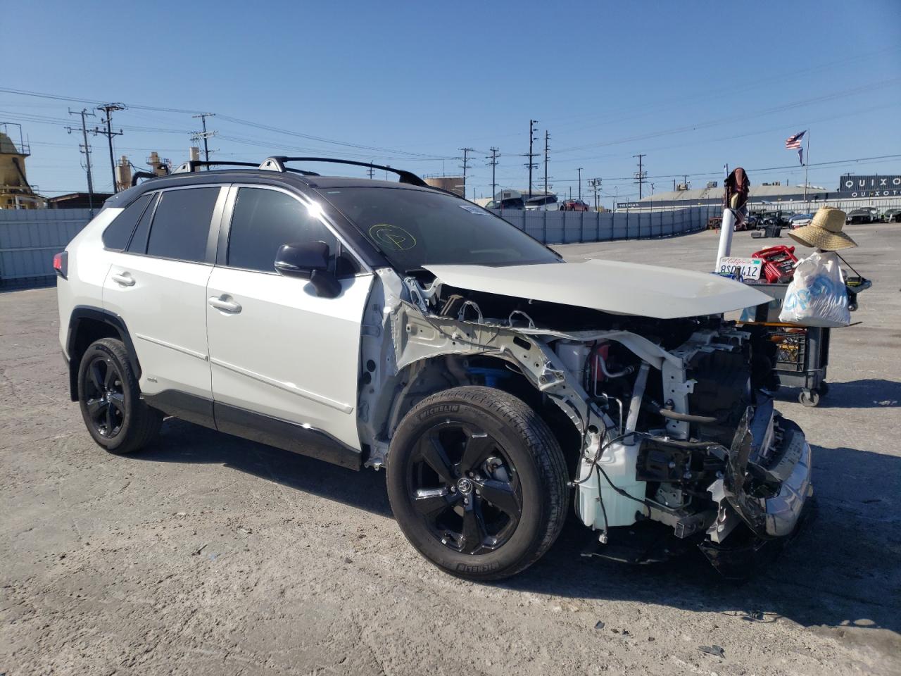 TOYOTA RAV4 XSE 2020 with VIN 4T3EWRFV3LU010677 - Photo from auction
