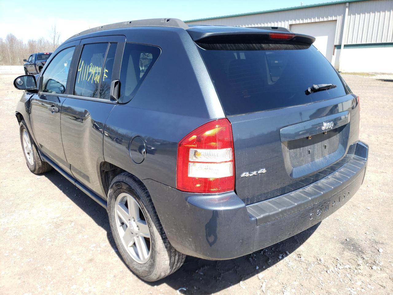 Photo 3 from auction – 2007 JEEP COMPASS with VIN 1J8FF47W27D193953