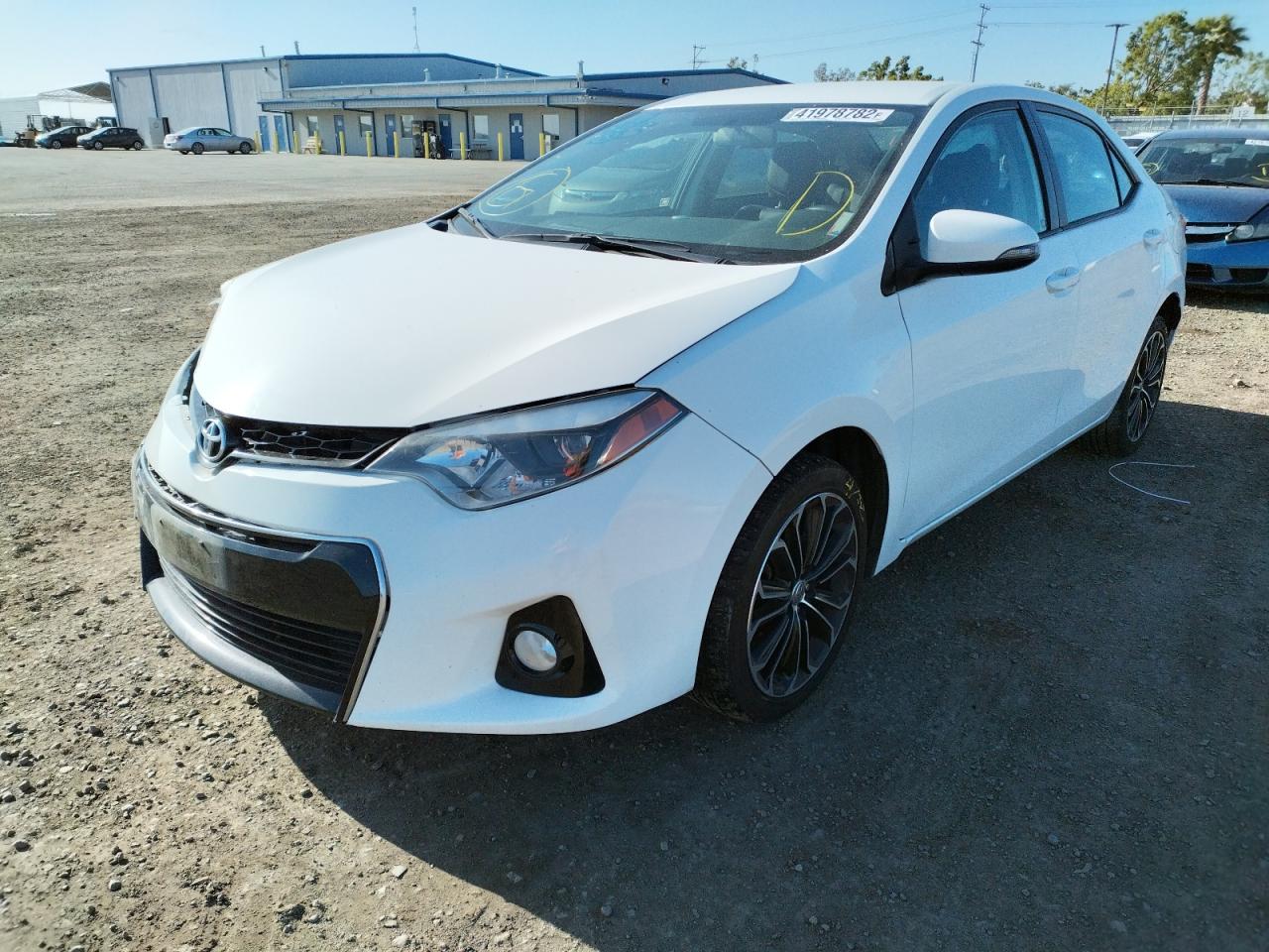 Photo 2 from auction – 2016 TOYOTA COROLLA L with VIN 5YFBURHE8GP432160