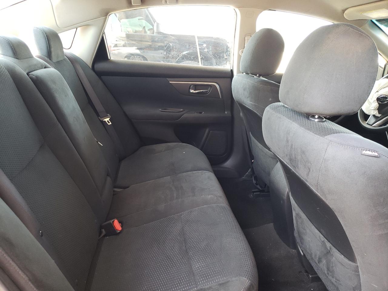 Photo 6 from auction – 2015 NISSAN ALTIMA 2.5 with VIN 1N4AL3AP1FC230281