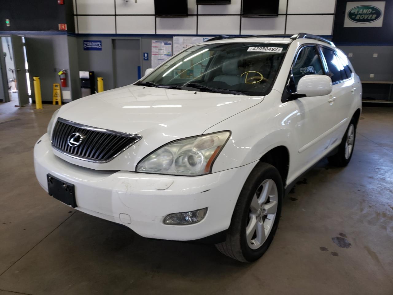 Photo 2 from auction – 2005 LEXUS RX 330 with VIN 2T2HA31U45C057006