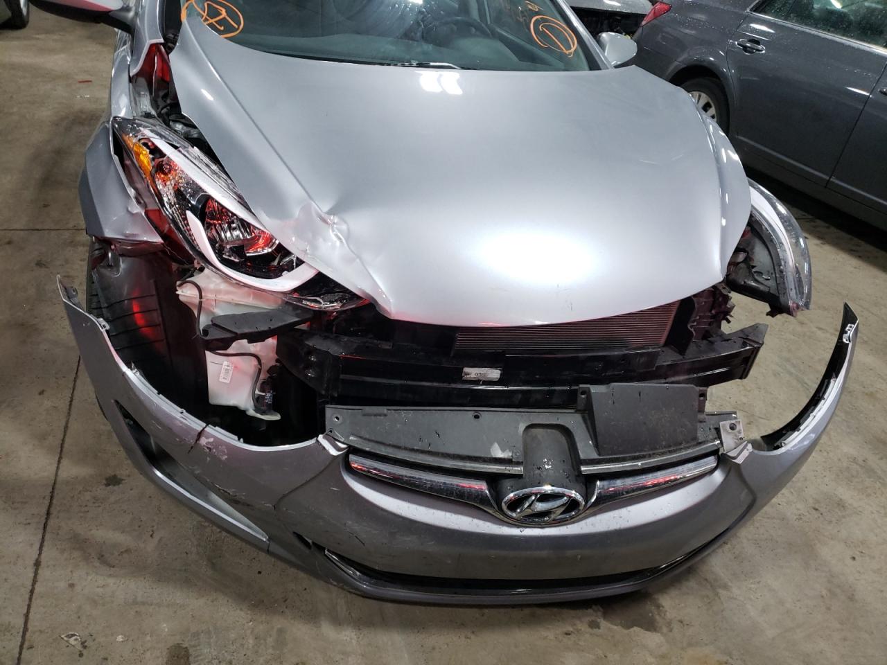 Photo 9 from auction – 2016 HYUNDAI ELANTRA SE with VIN 5NPDH4AE2GH695221