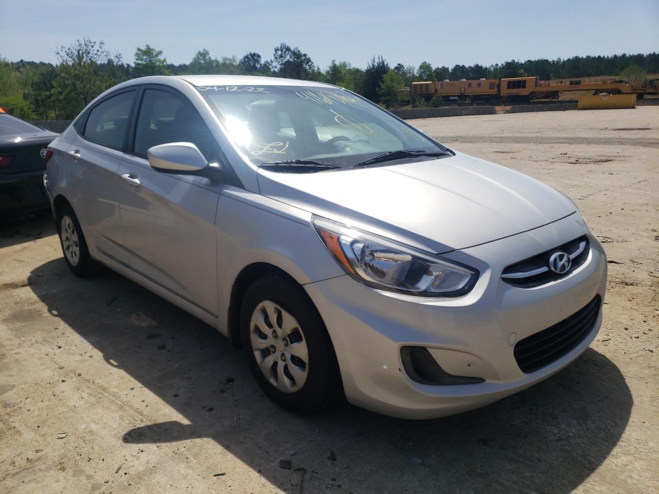 HYUNDAI ACCENT SE 2016 with VIN KMHCT4AE2GU045302 - Photo from auction