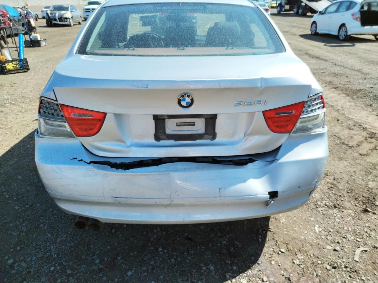 Photo 9 from auction – 2009 BMW 328 I SULE with VIN WBAPH57529NL78243