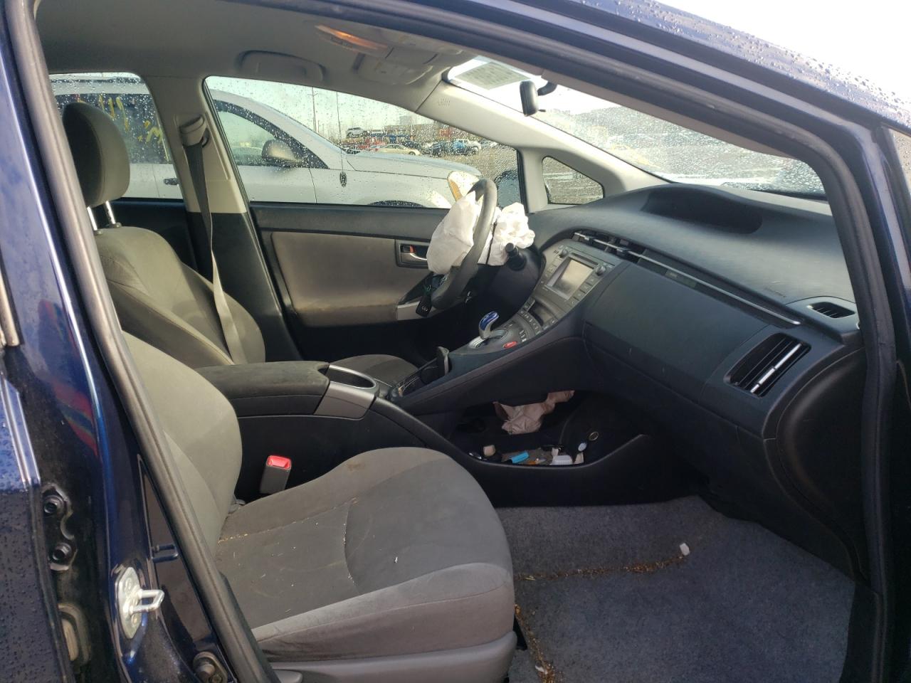 Photo 5 from auction – 2012 TOYOTA PRIUS with VIN JTDKN3DU0C1550290