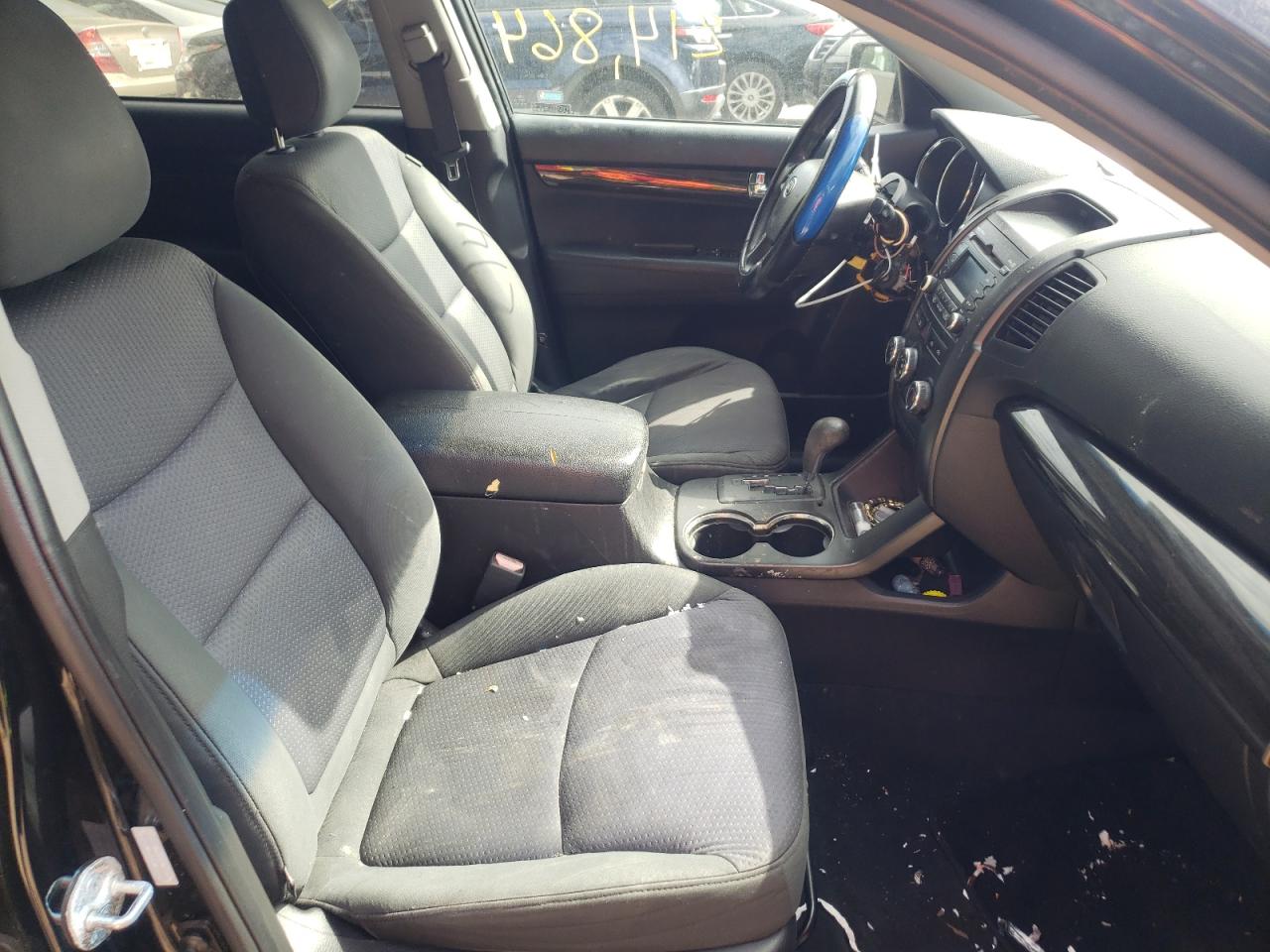 Photo 5 from auction – 2012 KIA SORENTO BA with VIN 5XYKT3A19CG203377