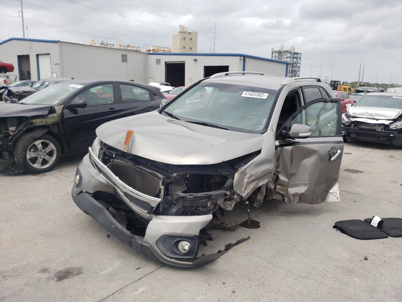 Photo 2 from auction – 2012 KIA SORENTO EX with VIN 5XYKU4A63CG243470