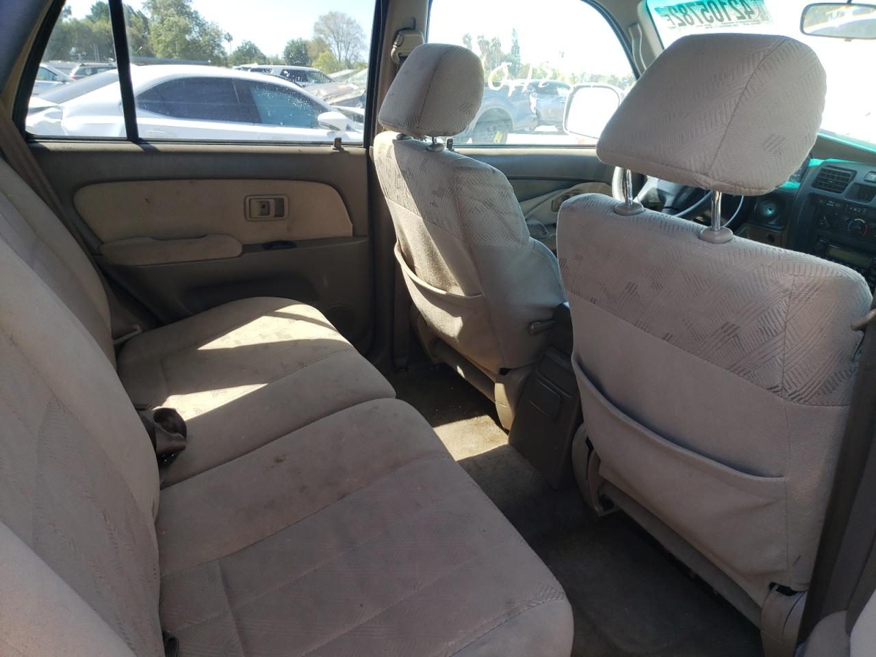 Photo 6 from auction – 2002 TOYOTA 4RUNNER SR with VIN JT3GN86R120244817