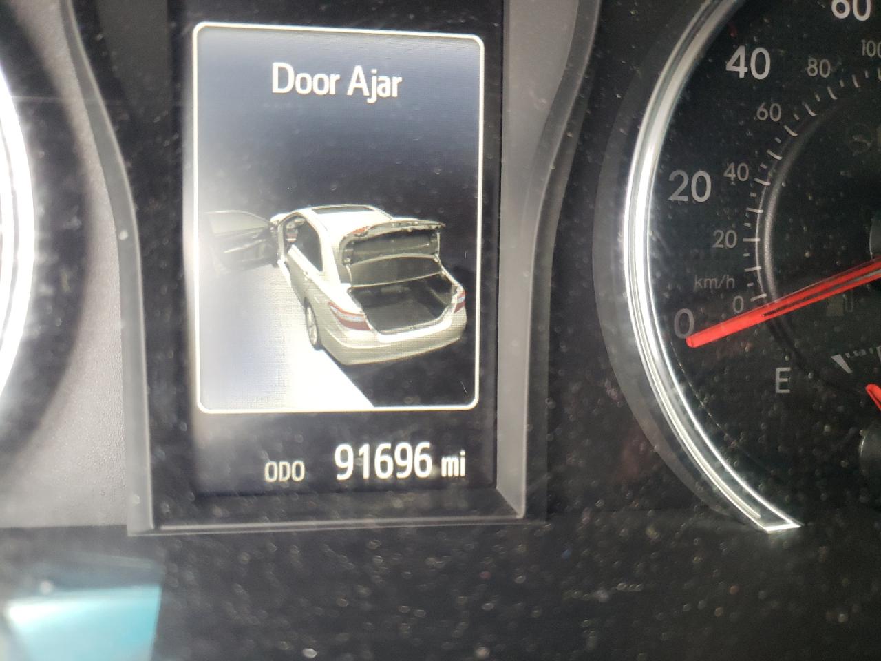 Photo 8 from auction – 2015 TOYOTA CAMRY LE with VIN 4T1BF1FK5FU987570