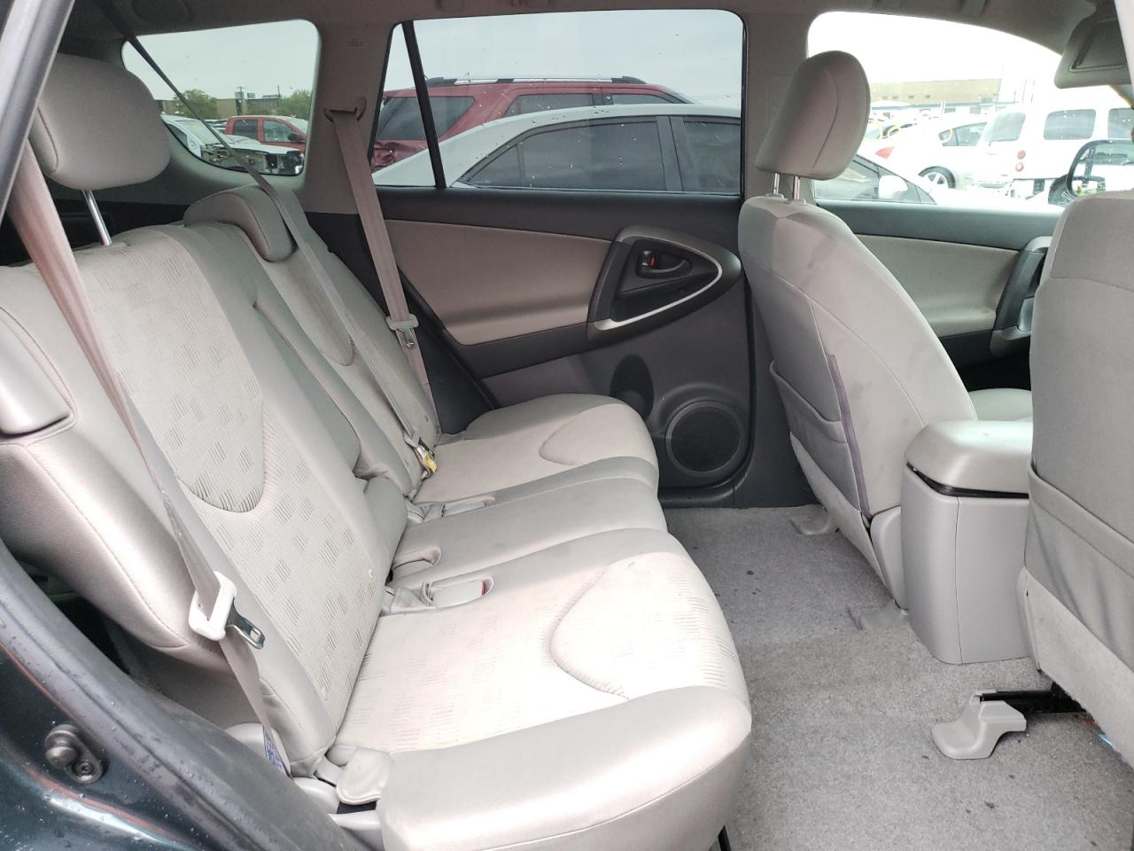 Photo 6 from auction – 2010 TOYOTA RAV4 with VIN JTMZF4DV9AD017554