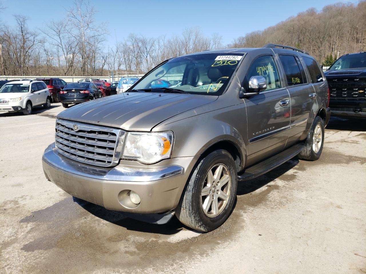 Photo 2 from auction – 2007 CHRYSLER ASPEN LIMI with VIN 1A8HW58N87F520834