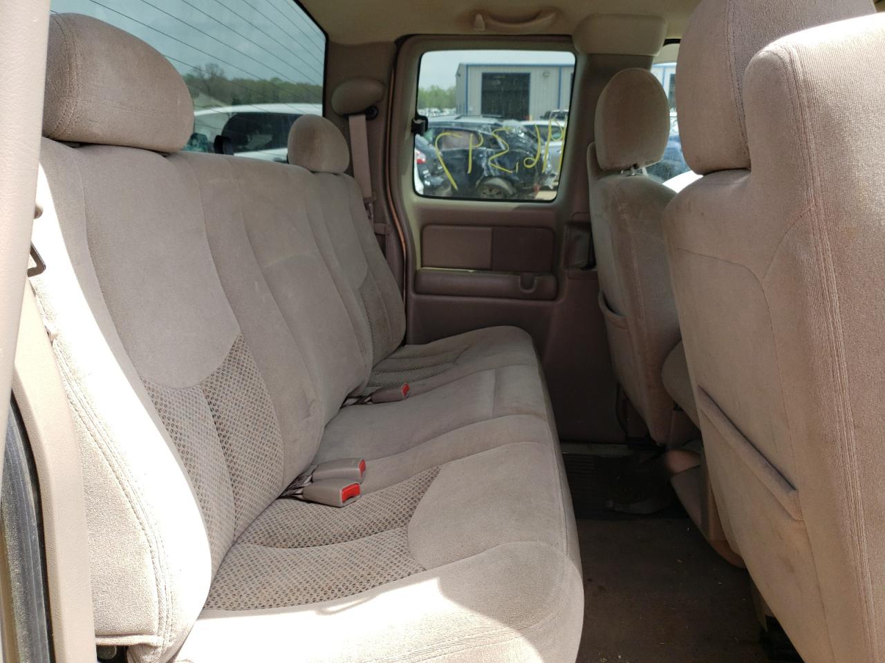 Photo 6 from auction – 2004 CHEVROLET SILVERADO with VIN 1GCEK19T24E302742