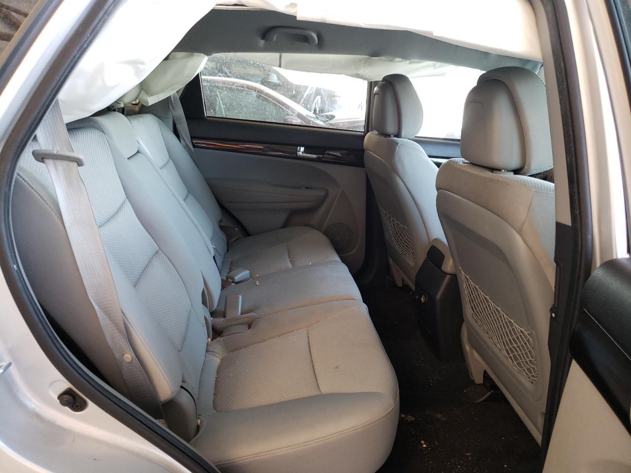 Photo 6 from auction – 2011 KIA SORENTO BA with VIN 5XYKT3A13BG174554