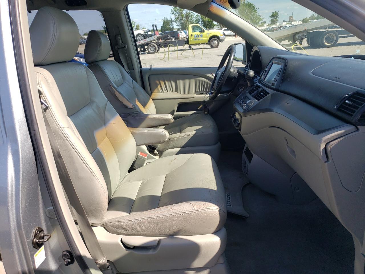 Photo 5 from auction – 2006 HONDA ODYSSEY with VIN 5FNRL387X6B031185