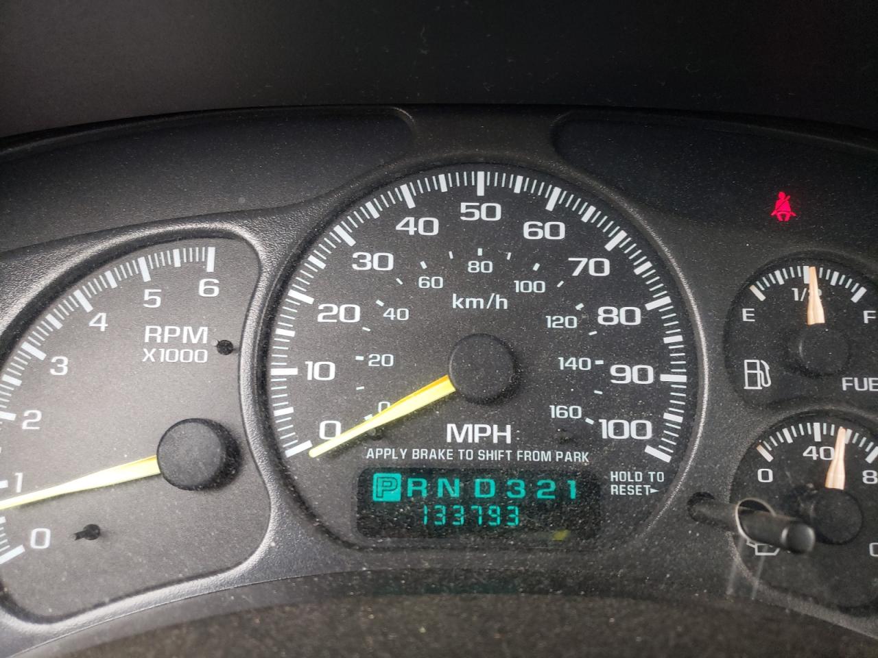 Photo 8 from auction – 2001 CHEVROLET SILVERADO with VIN 2GCEC19T811198977