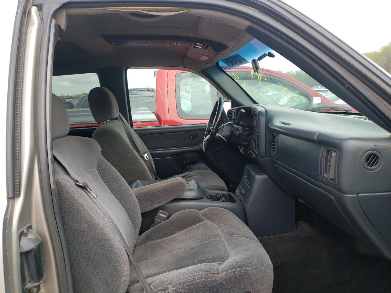 Photo 5 from auction – 1999 CHEVROLET SILVERADO with VIN 2GCEK19T1X1208292