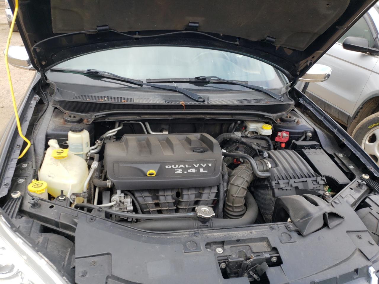 Photo 7 from auction – 2012 CHRYSLER 200 LIMITE with VIN 1C3CCBCB7CN298054